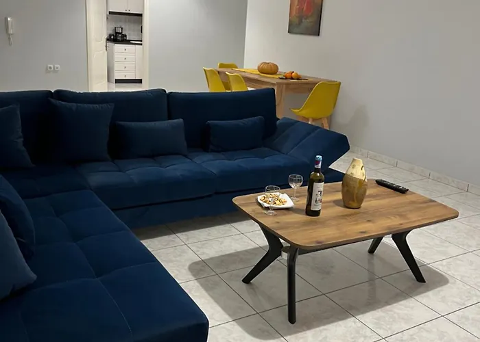 Linda\'S Apartment